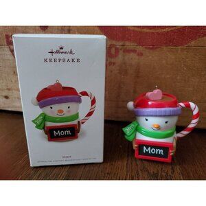 HALLMARK KEEPSAKE 2018 Mom Snowman Hot Cocoa Mug Ornament QG01756